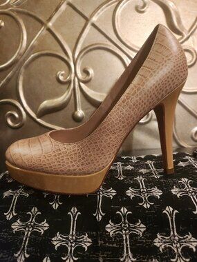 Cole Haan heels snake crocodile platform nude tan8.5